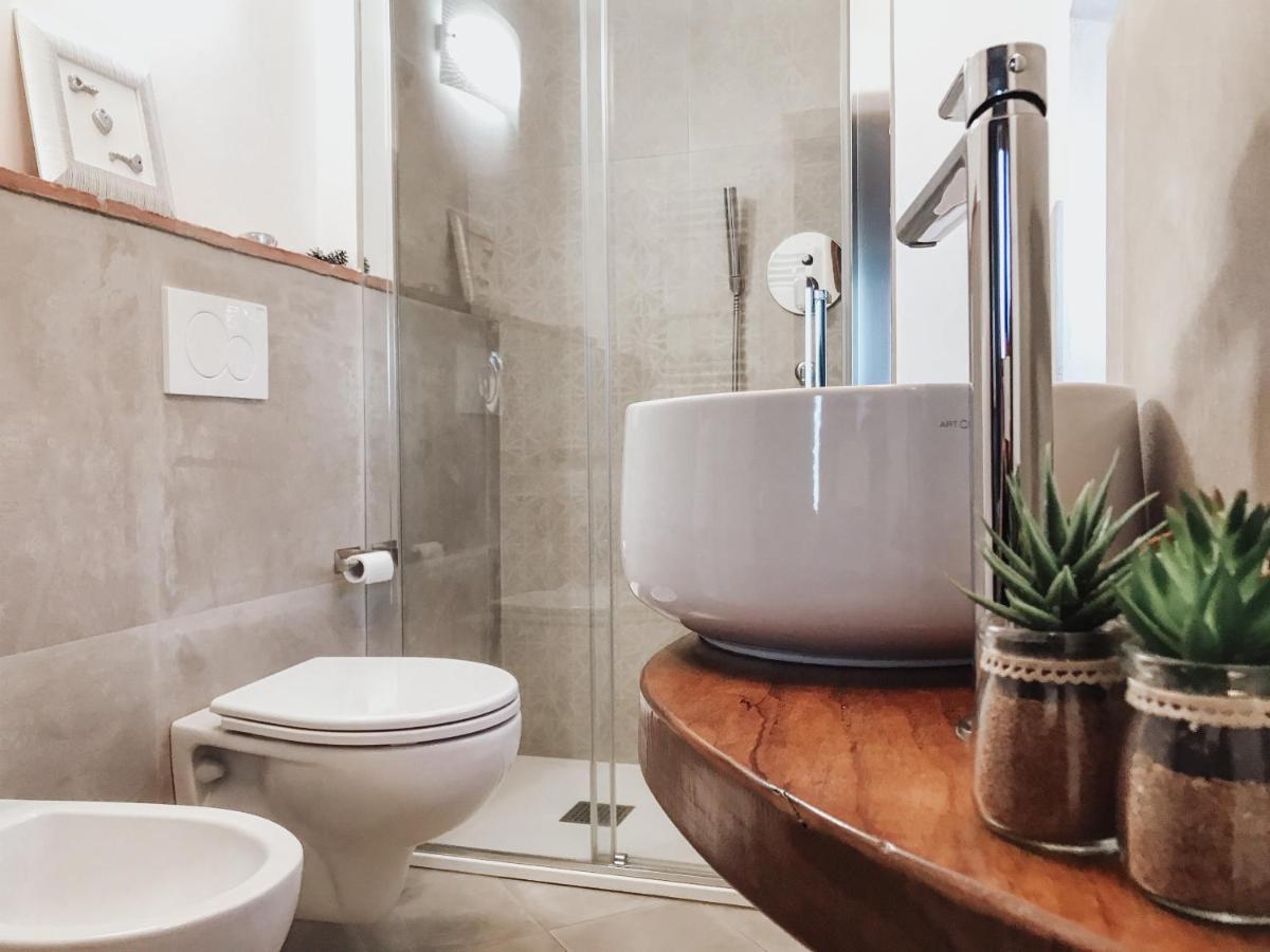 Antica Torre Del Borgo Bed & Breakfast Черталдо Екстериор снимка