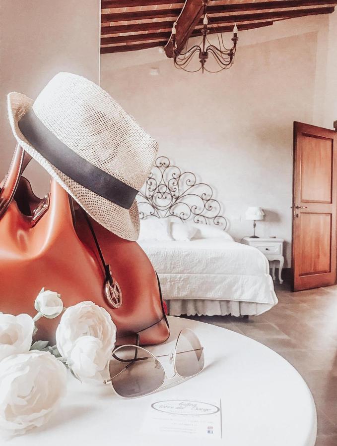 Antica Torre Del Borgo Bed & Breakfast Черталдо Екстериор снимка
