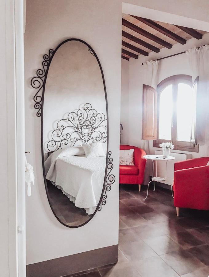Antica Torre Del Borgo Bed & Breakfast Черталдо Екстериор снимка