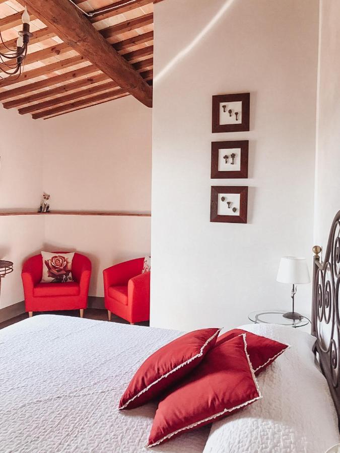 Antica Torre Del Borgo Bed & Breakfast Черталдо Екстериор снимка
