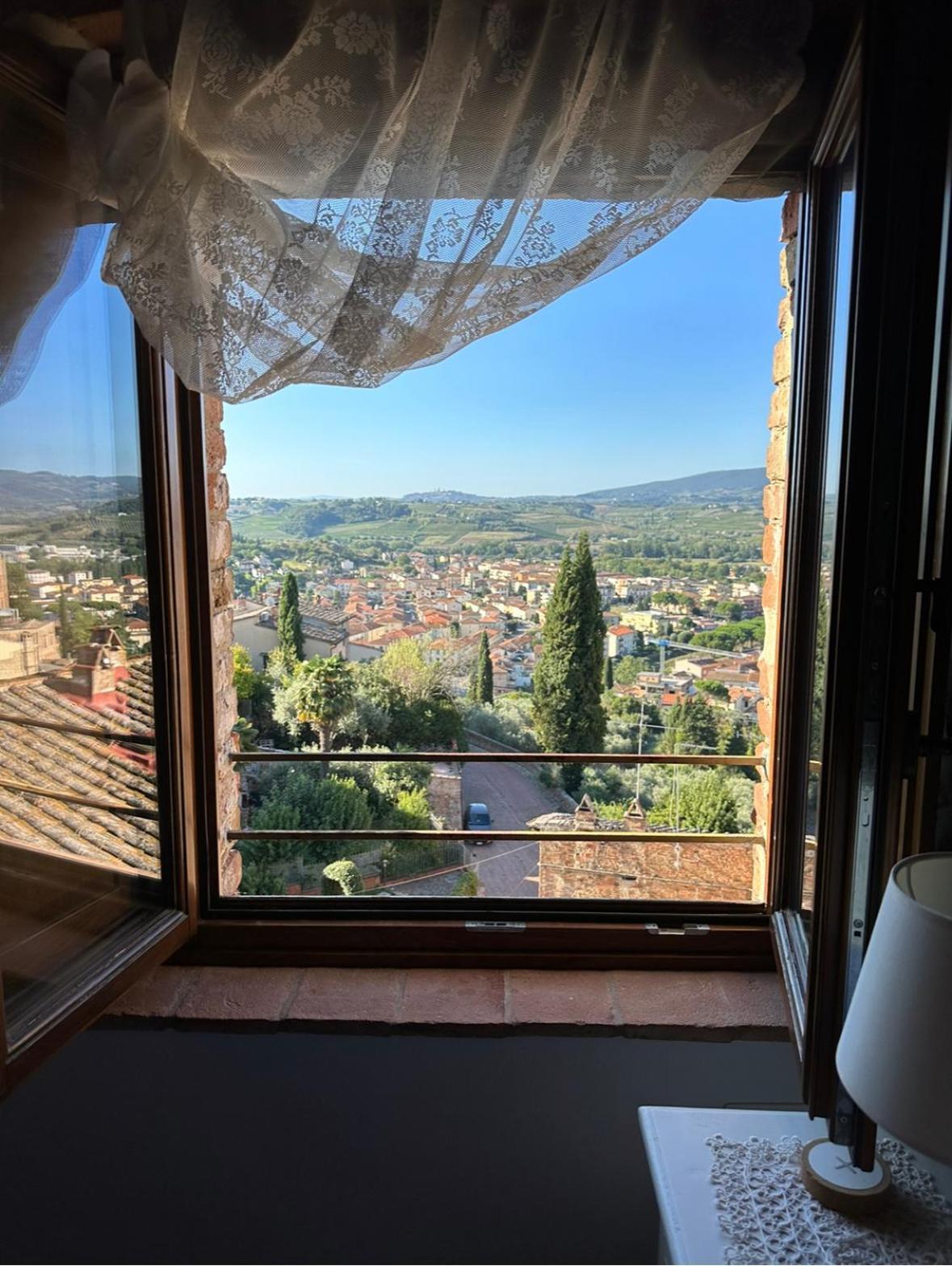 Antica Torre Del Borgo Bed & Breakfast Черталдо Екстериор снимка