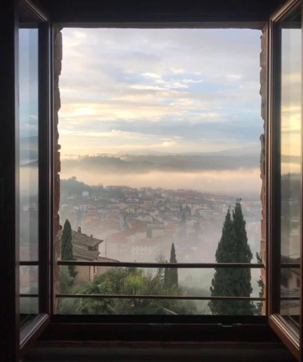 Antica Torre Del Borgo Bed & Breakfast Черталдо Екстериор снимка